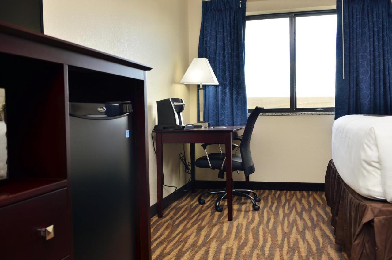 Cobblestone Inn&suites - Hotel 2*